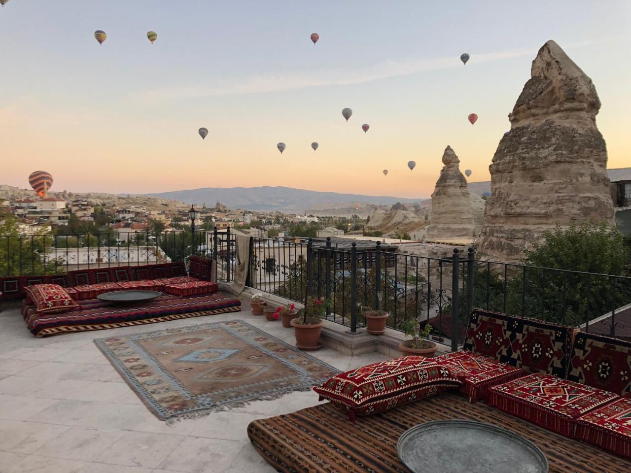 Cappadocia Stone Palace Göreme Kültér fotó